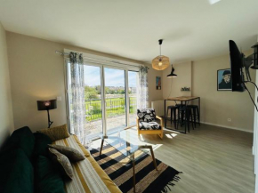 Appartement vue mer, terrasse parking et plage